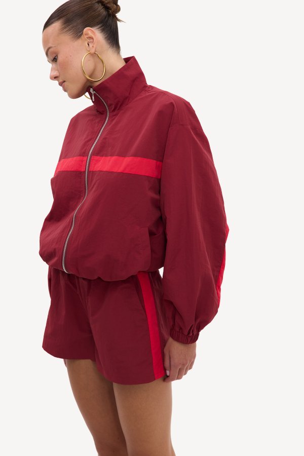 PATTERN PLAY - RED DARK
