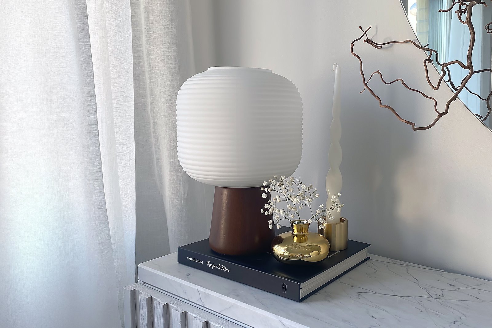 Aura bordlampe brunbeis/hvit E27