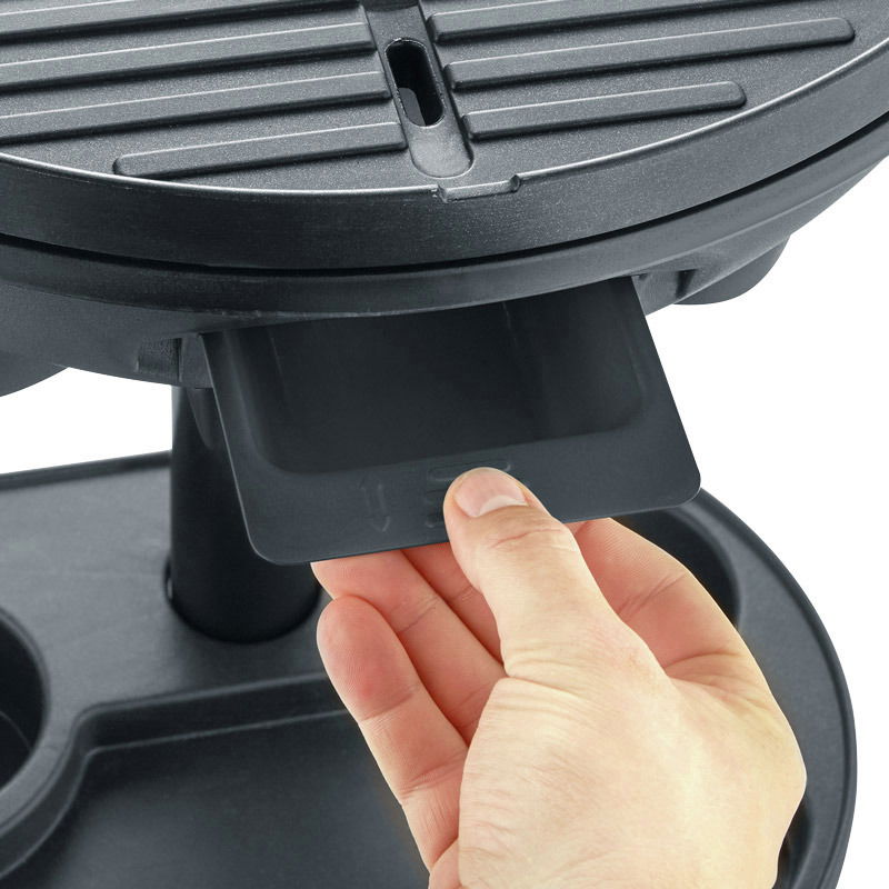 Severin Standgrill mit Haube