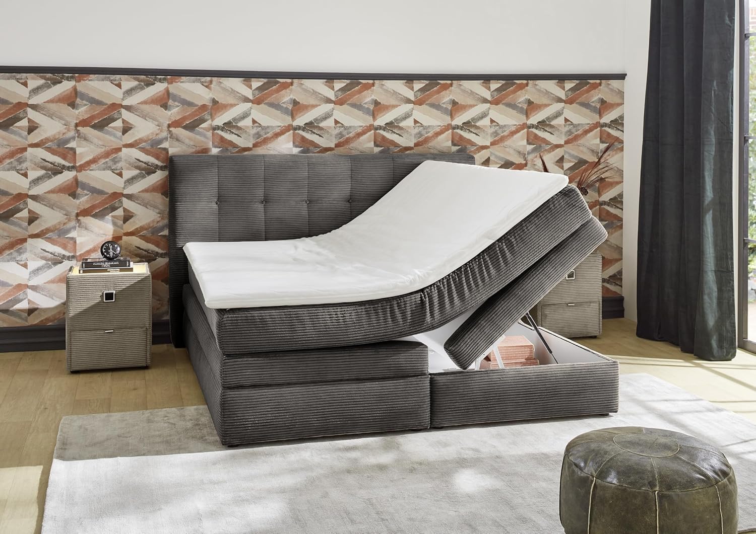 Modernes Boxspringbett 180x200 cm, 2x 7-Zonen-Tonnentaschen-Federkernmatratzen H3 inkl. Kaltschaum-Topper, Boxen mit Bonell-Federkernpolsterung und 2 Bettkästen, Bezug Cord Grau Anthrazit / 20038