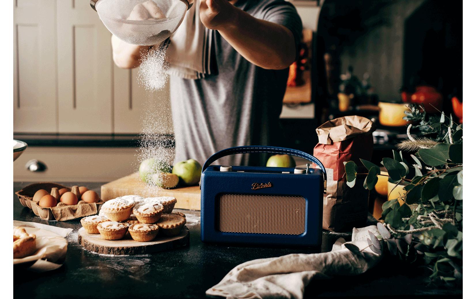 DAB+ Radio Revival iStream 3L Dunkelblau<br>DAB+-Radio im Retrostil der 1950er-Jahre