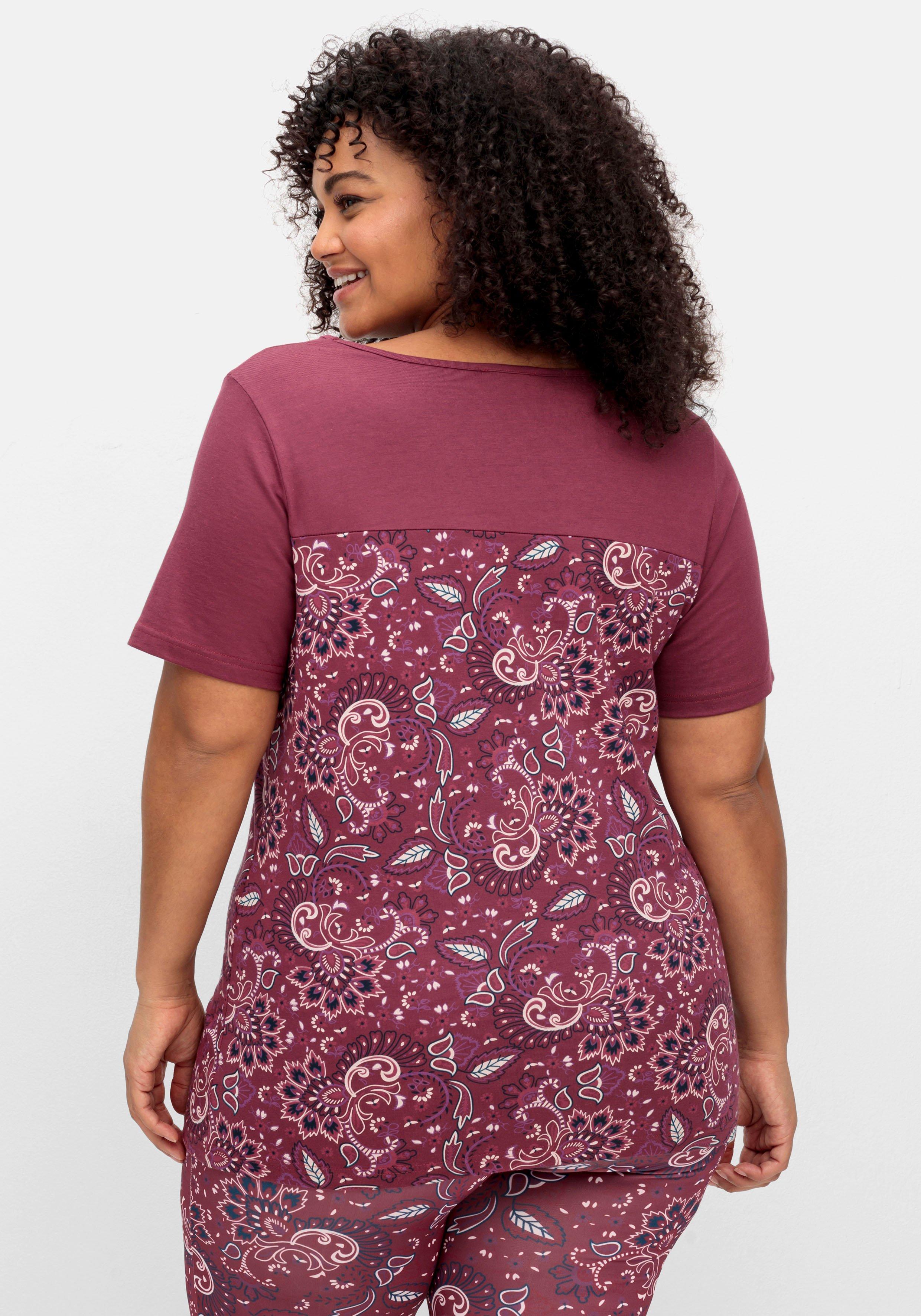 Kurzarmshirt aus Single-Jersey, mit Paisleymuster