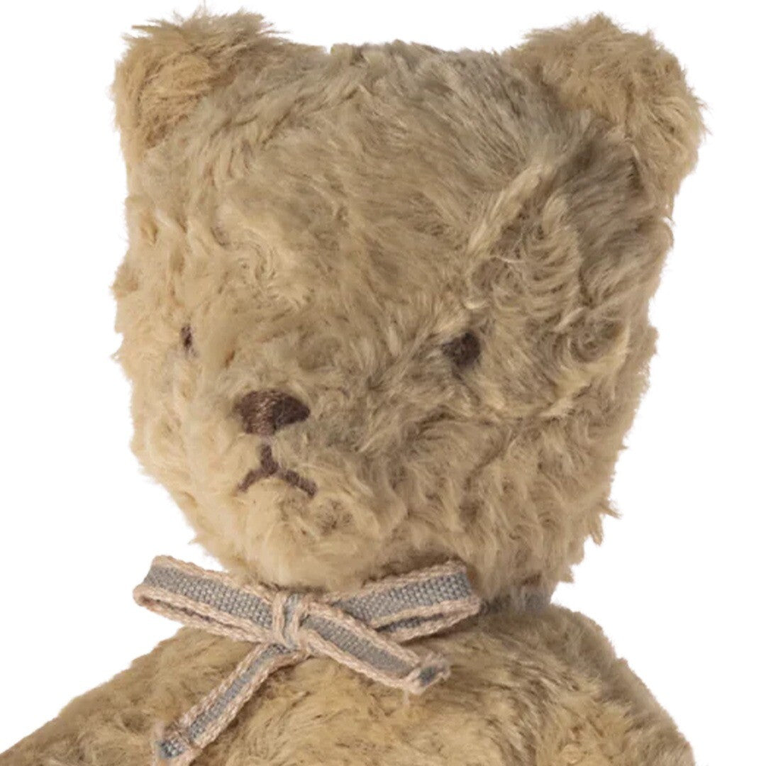 Maileg knuffelbeer my first teddy - sand - 19 cm