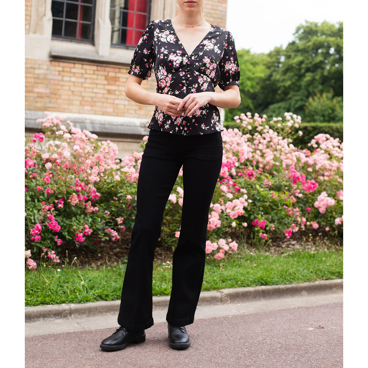 LA PETITE ETOILE<br>Calça jeans bootcut em denim elástico Sonny