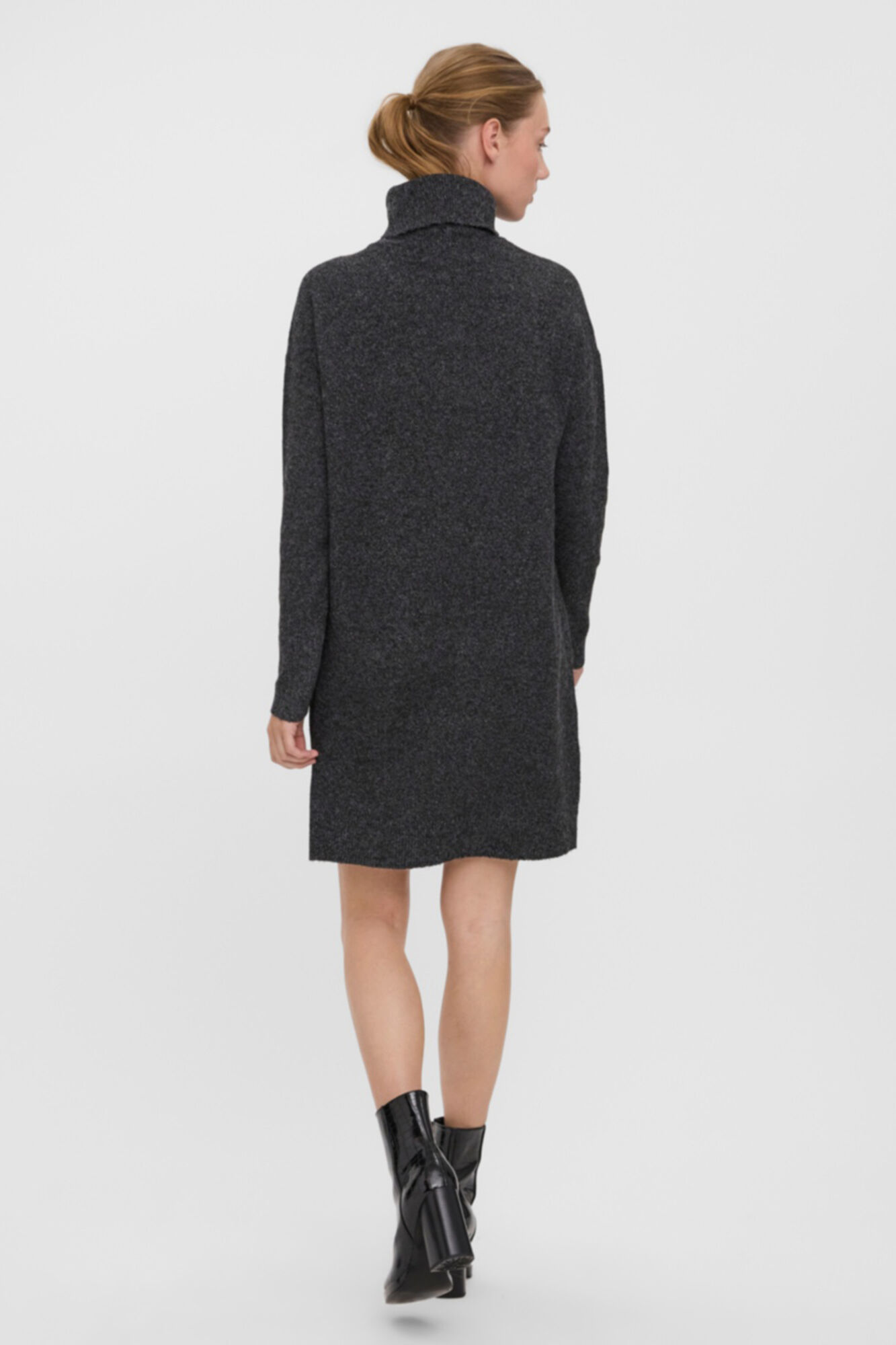 Vestido de malha com gola alta - Preto