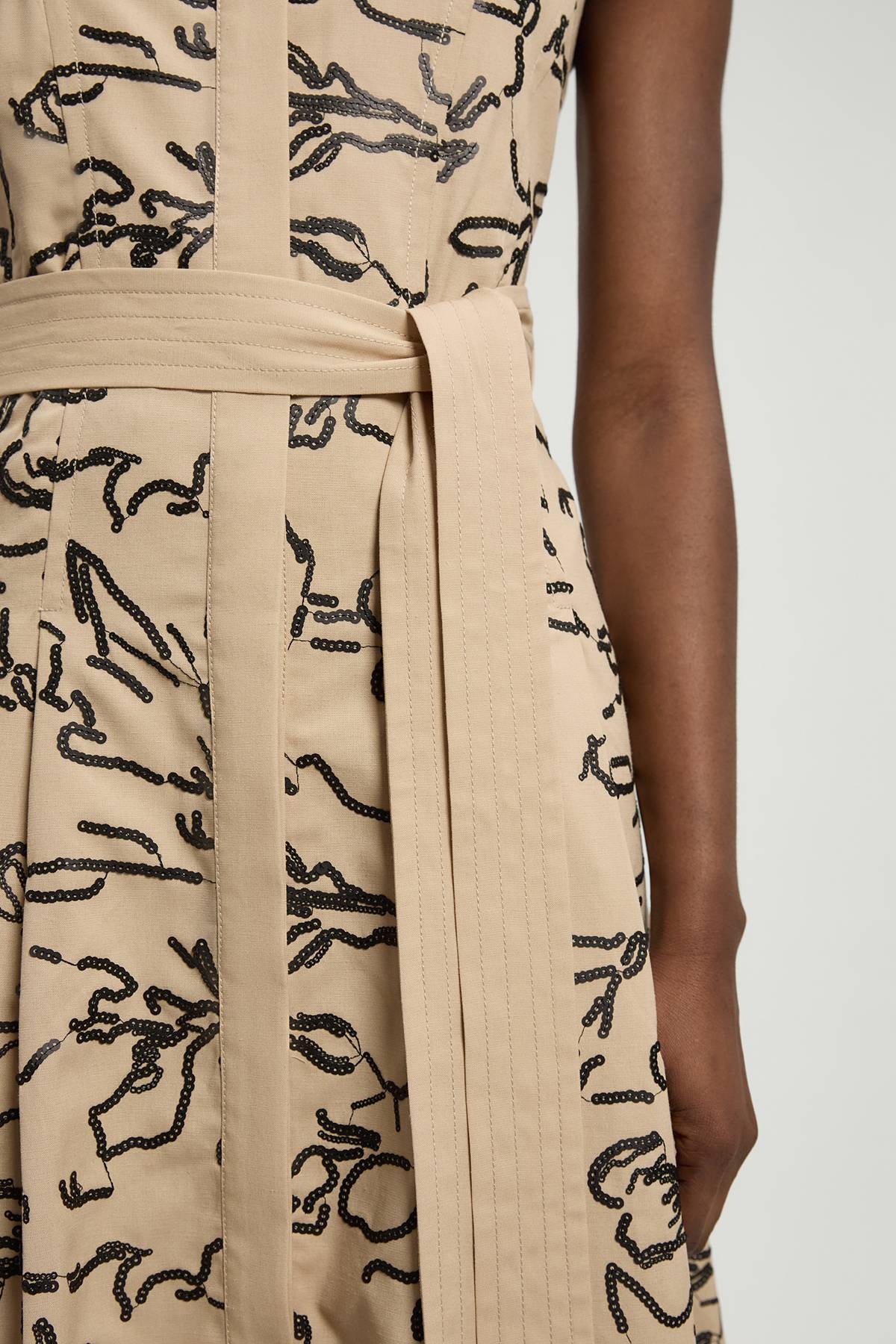 KarenMillen Robe Midi À Col En Lin Avec Sequins Mats Petite Taille