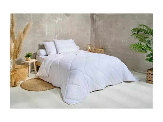 Couette Chaude Lavage Haute Température 220x240cm