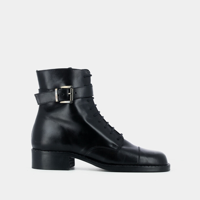 Bottines à boucles et lacets  en cuir noir