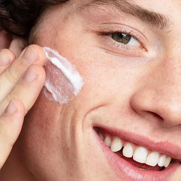Creme hidratante leve SVR Hydraliane 50ml