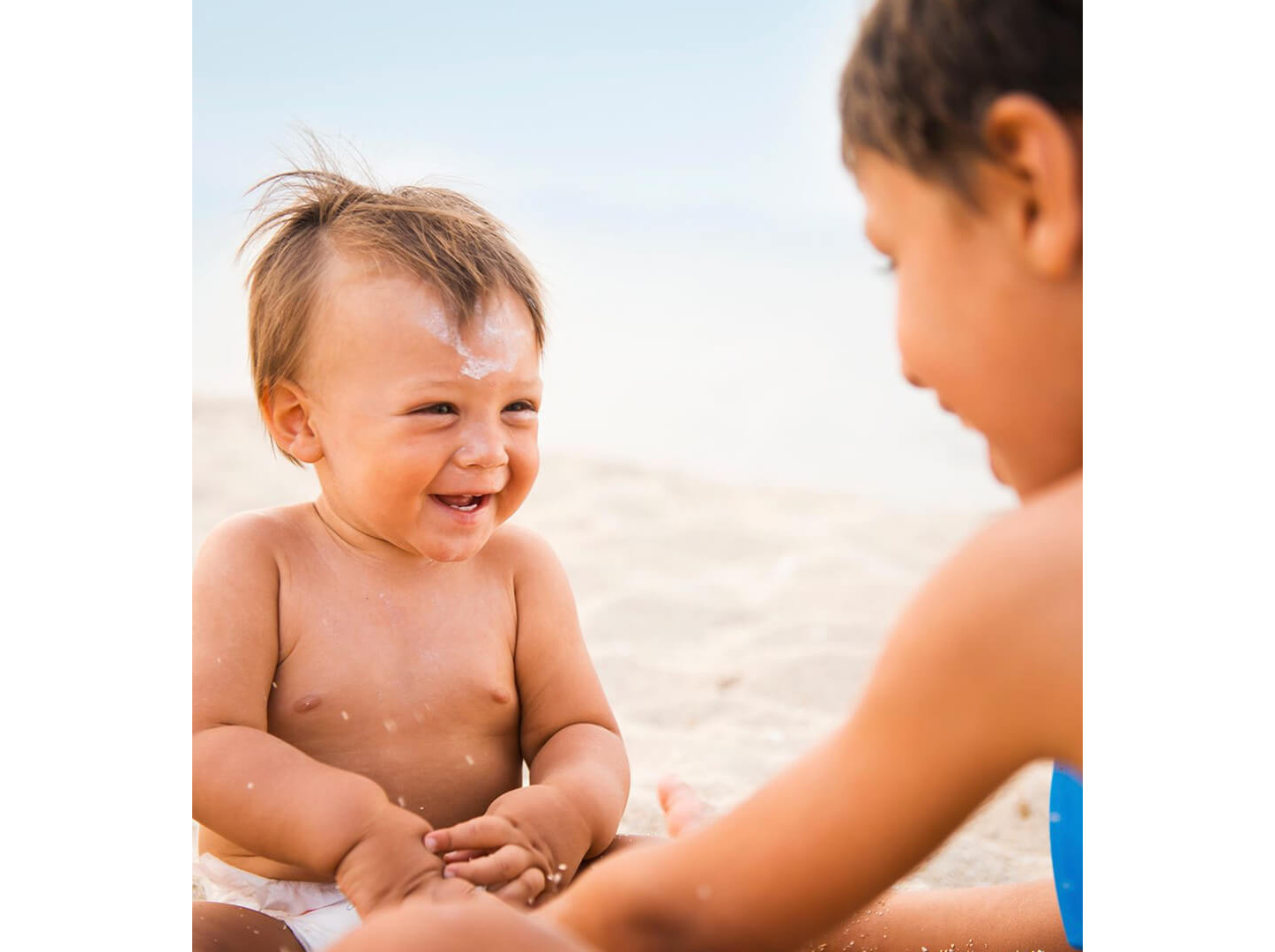 PROTETOR SOLAR PARA CRIANÇAS SPRAY FP50  BABIES & KIDS SENSITIVE PROTECT NIVEA SUN 200 ML