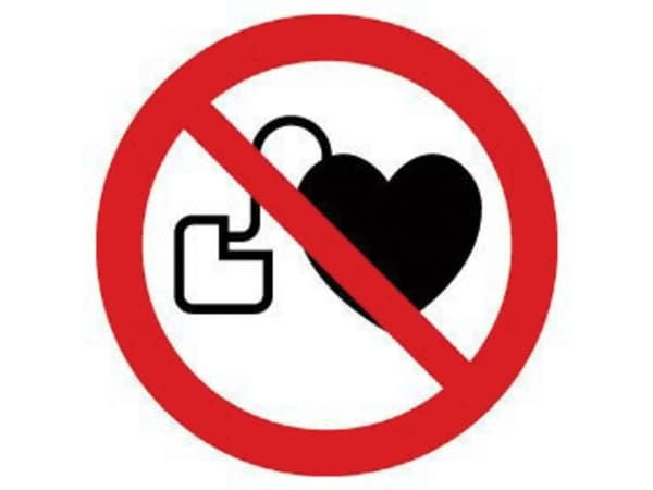 Forbudsskilt Ingen adgang for personer med pacemakere eller implanterede defibrillatorer 1 stk