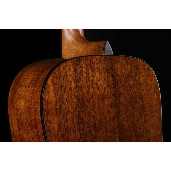 Martin Guitar D-18