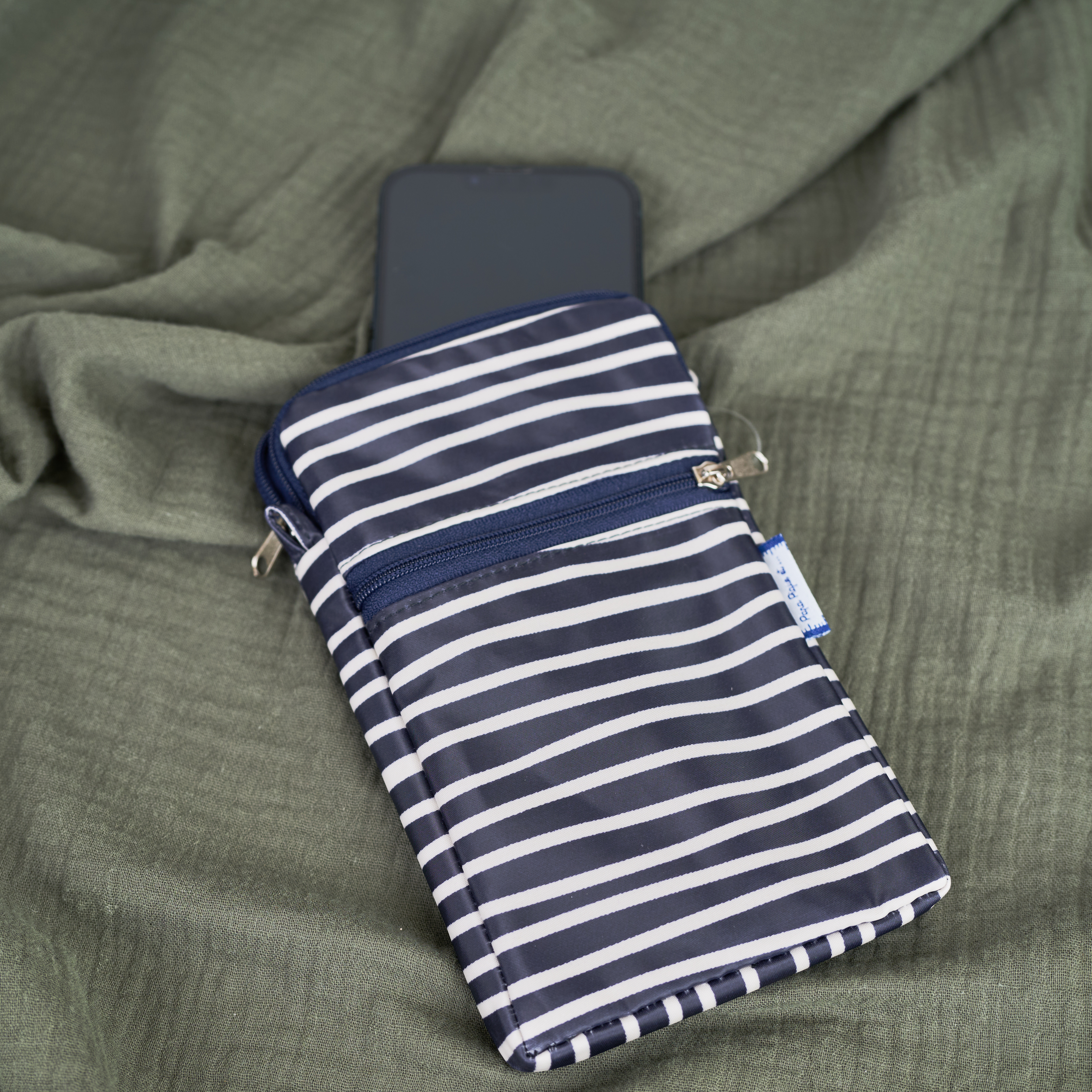 Pochette Téléphone Matelassée Rayé Ivoire Marine