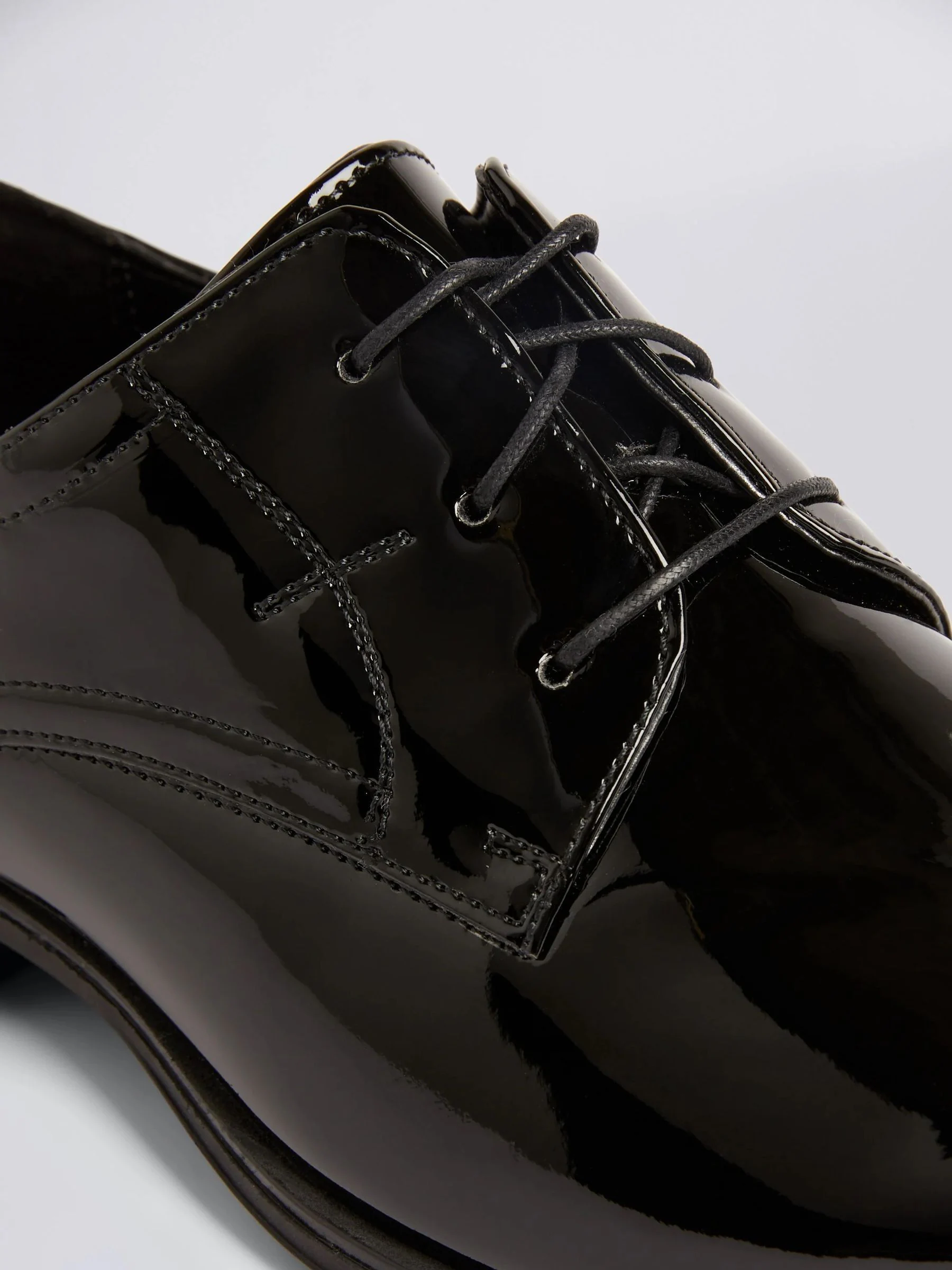 MOSS Mayfair lakschoenen