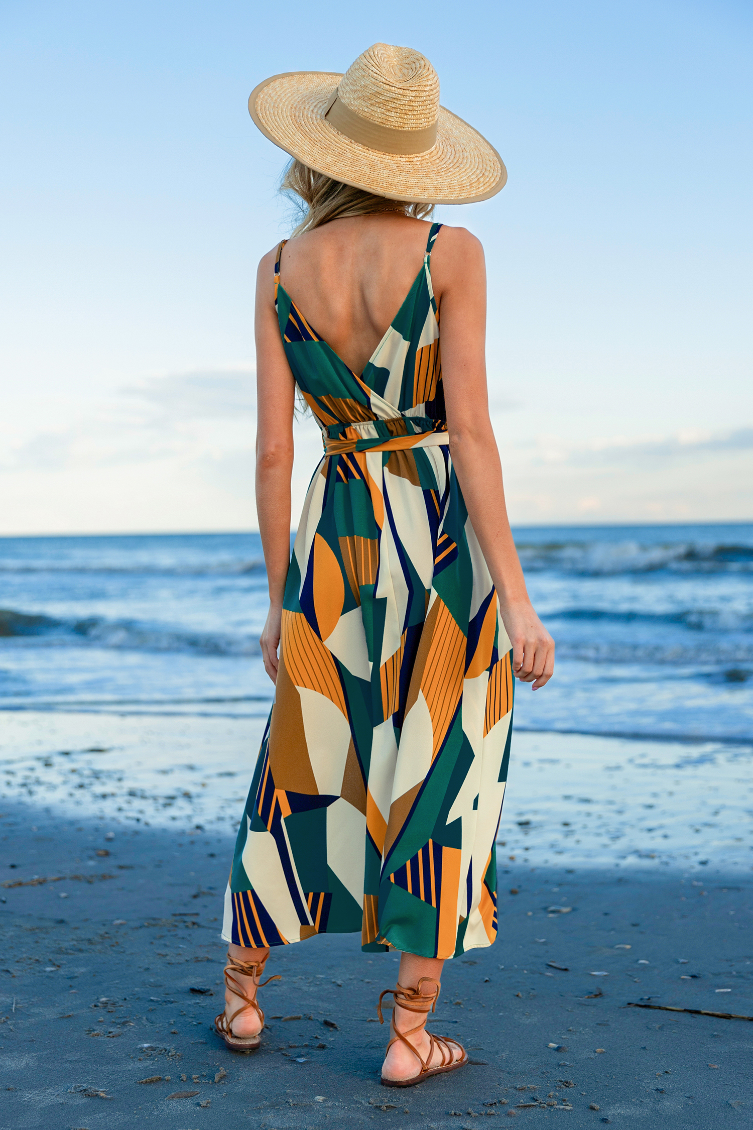 Robe midi à col en V sans manches géométrique