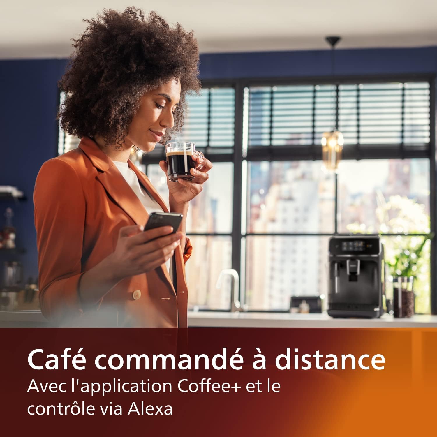 Philips Série 2200 Machine Expresso - Café à Grain - Mousseur à Lait Classique, cran Tactile Intuitif, Noir Mat (EP2220/10)