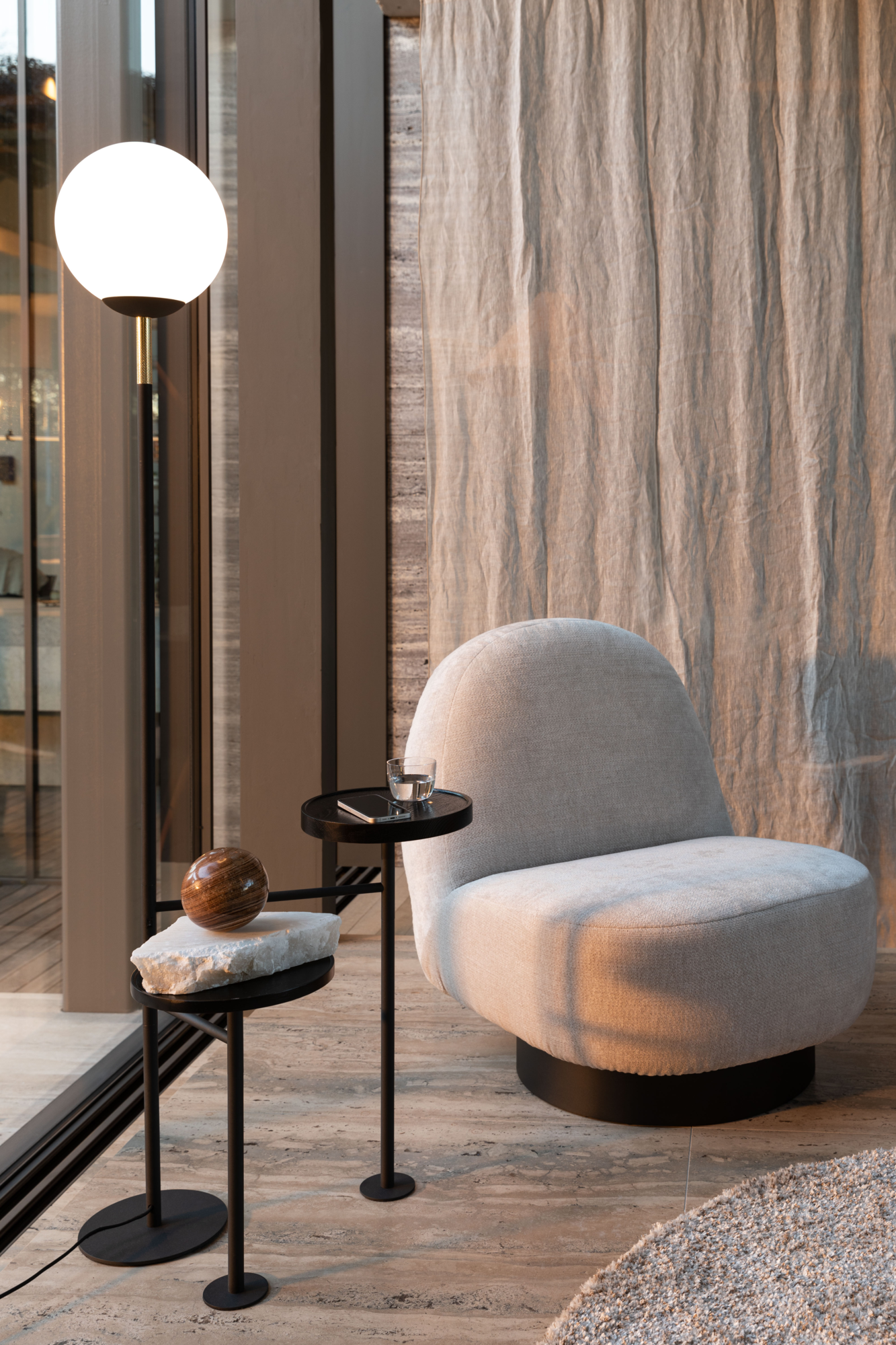 LOUNGE CHAIR EDEN SAND