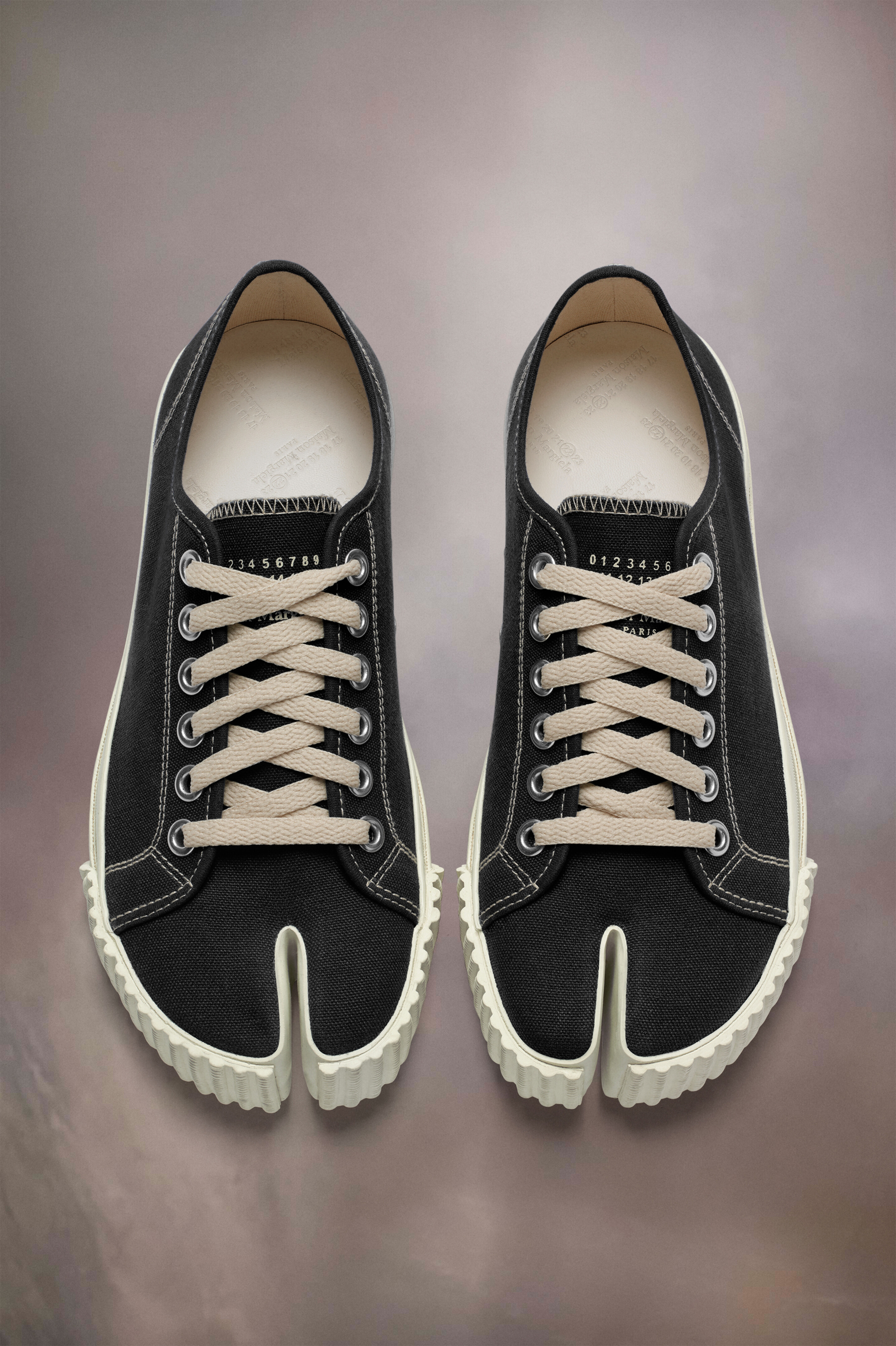 Sneakers Tabi noires en coton pour femme Noir et Blanc