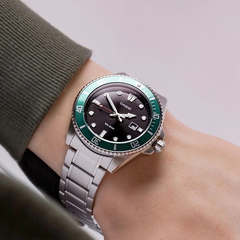 Casio - Collection MDV-107D-3AVEF Horloge - Zilverkleurig - Staal