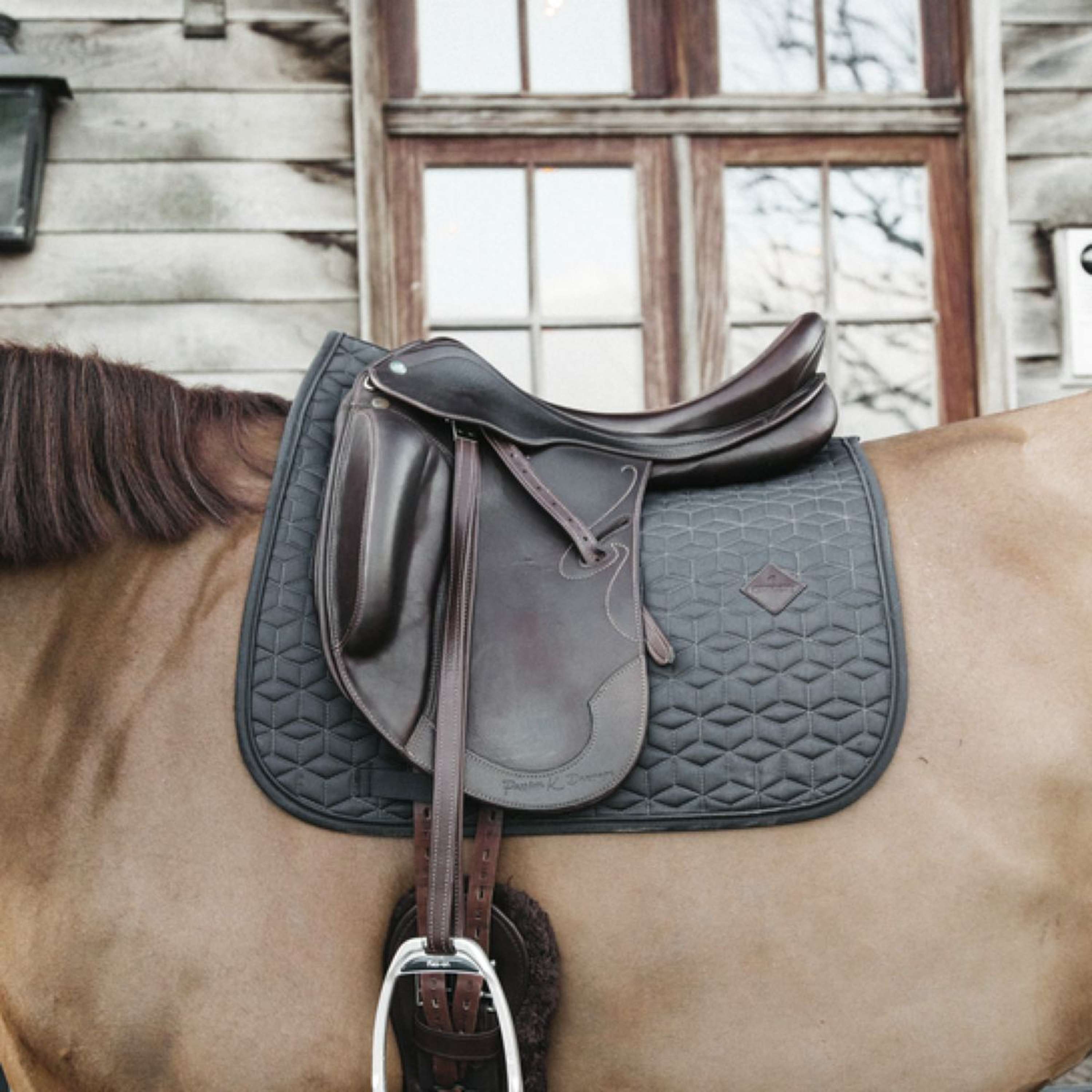Kentucky Zadeldekje Classic Dressuur Grijs