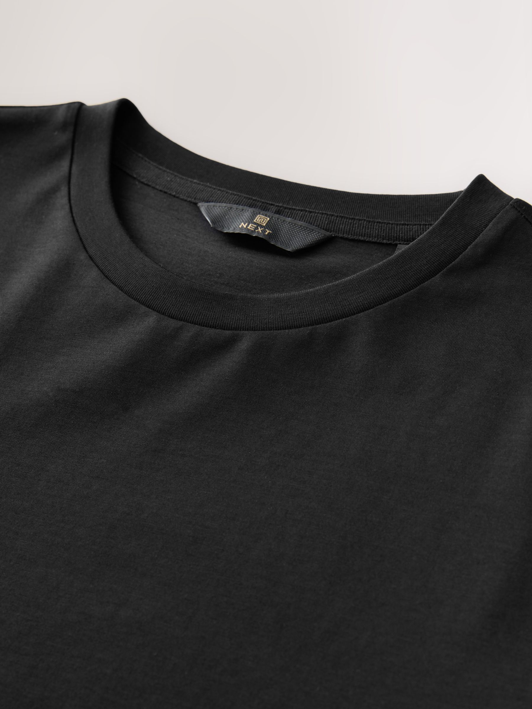 Zwart - Slim Fit - Signature SUPIMA® Cotton Crew Neck T-Shirt
