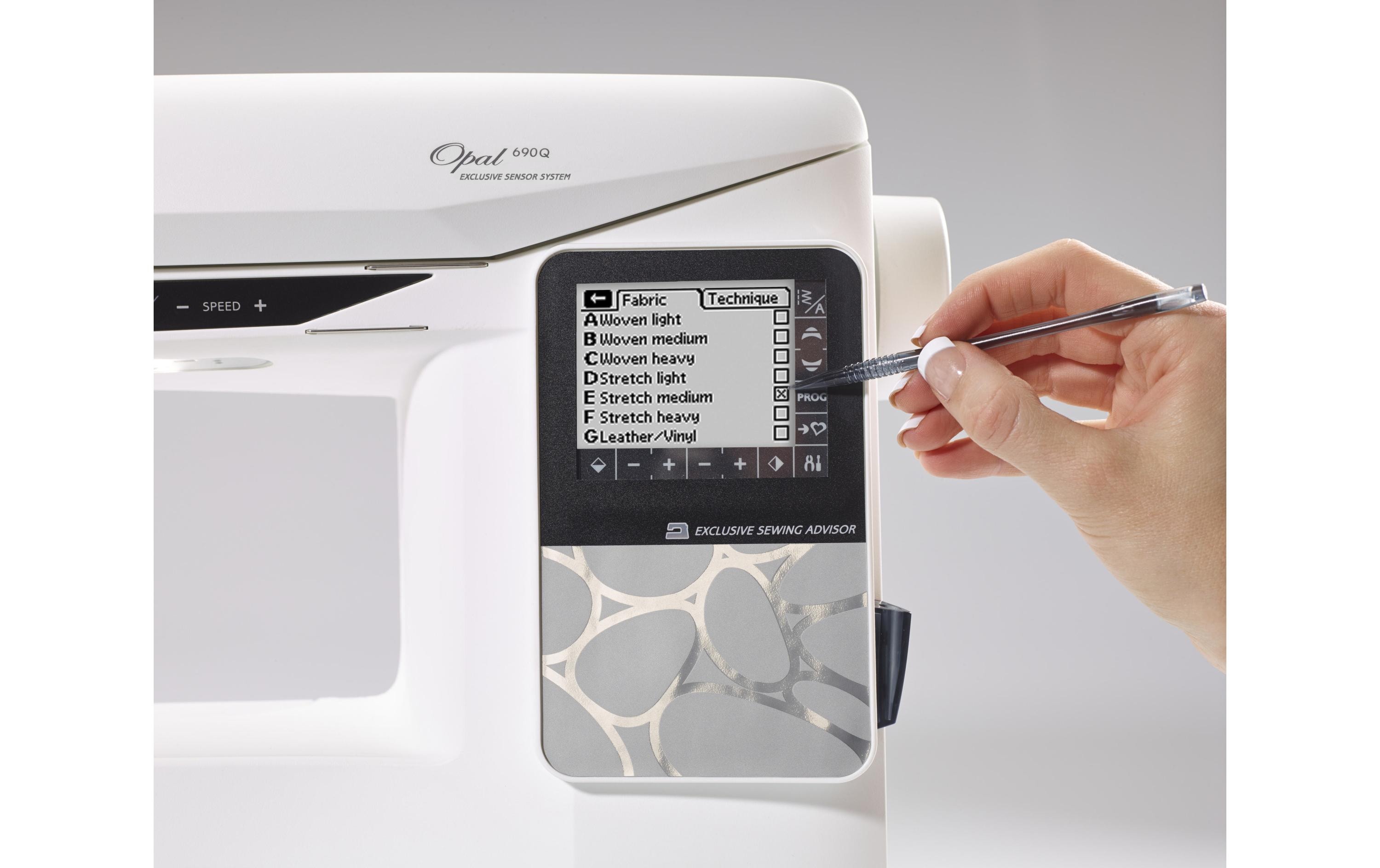 Nähmaschine Opal 690Q<br>Nähmaschine mit grosser Funktionsvielfalt