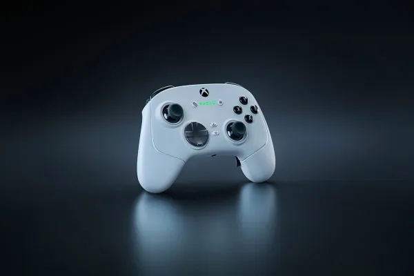 Razer Gamepad Wolverine V3 Pro Hvid (RZ06-05200200-R3M1)