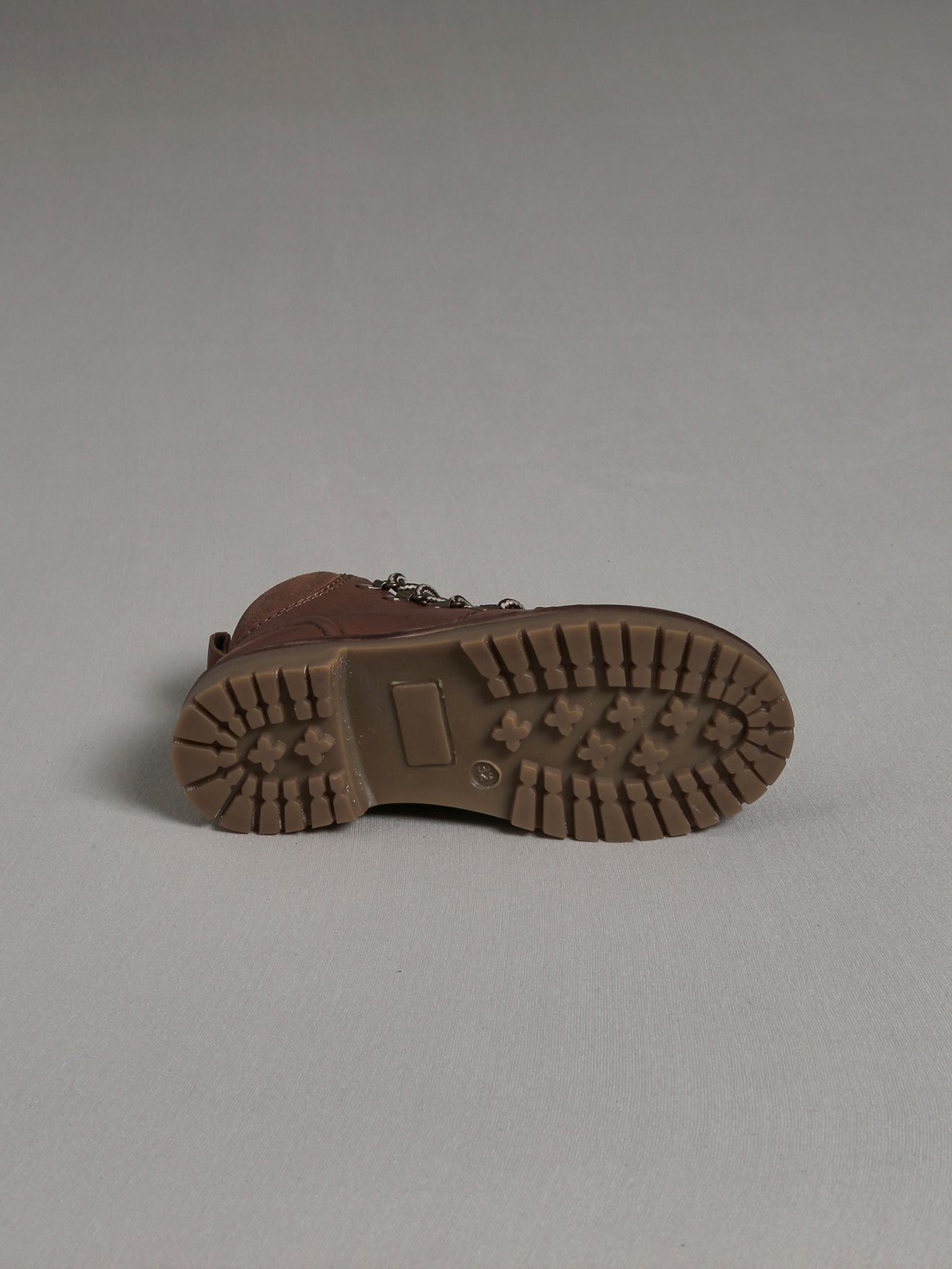 Chaussures esprit montagne Garçon en cuir
