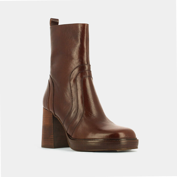 Bottines à talons  en cuir vieilli marron