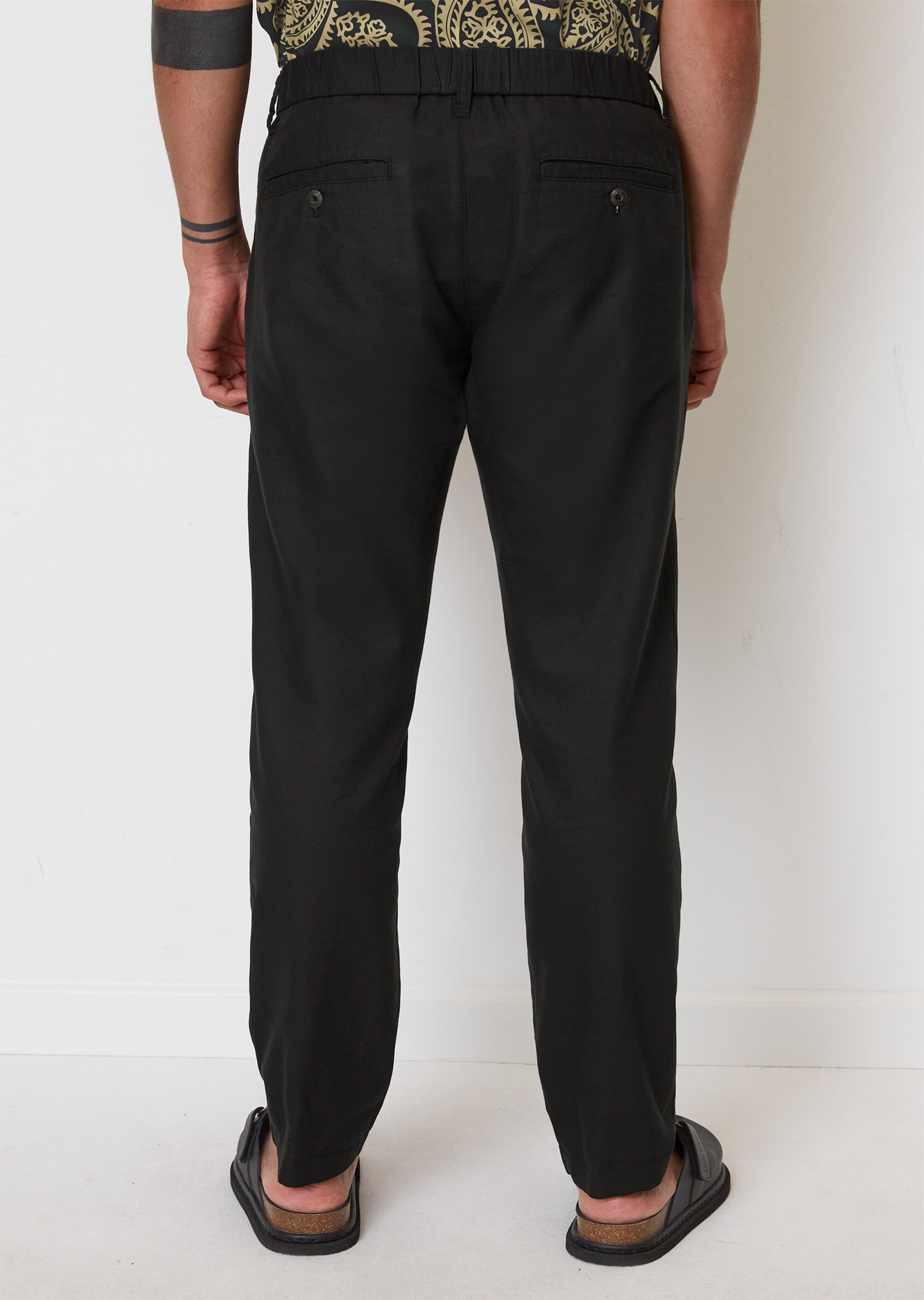 Chino Modell OSBY jogger tapered aus Bio-Baumwolle und Leinen