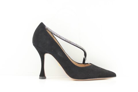 Lola Cruz Pumps