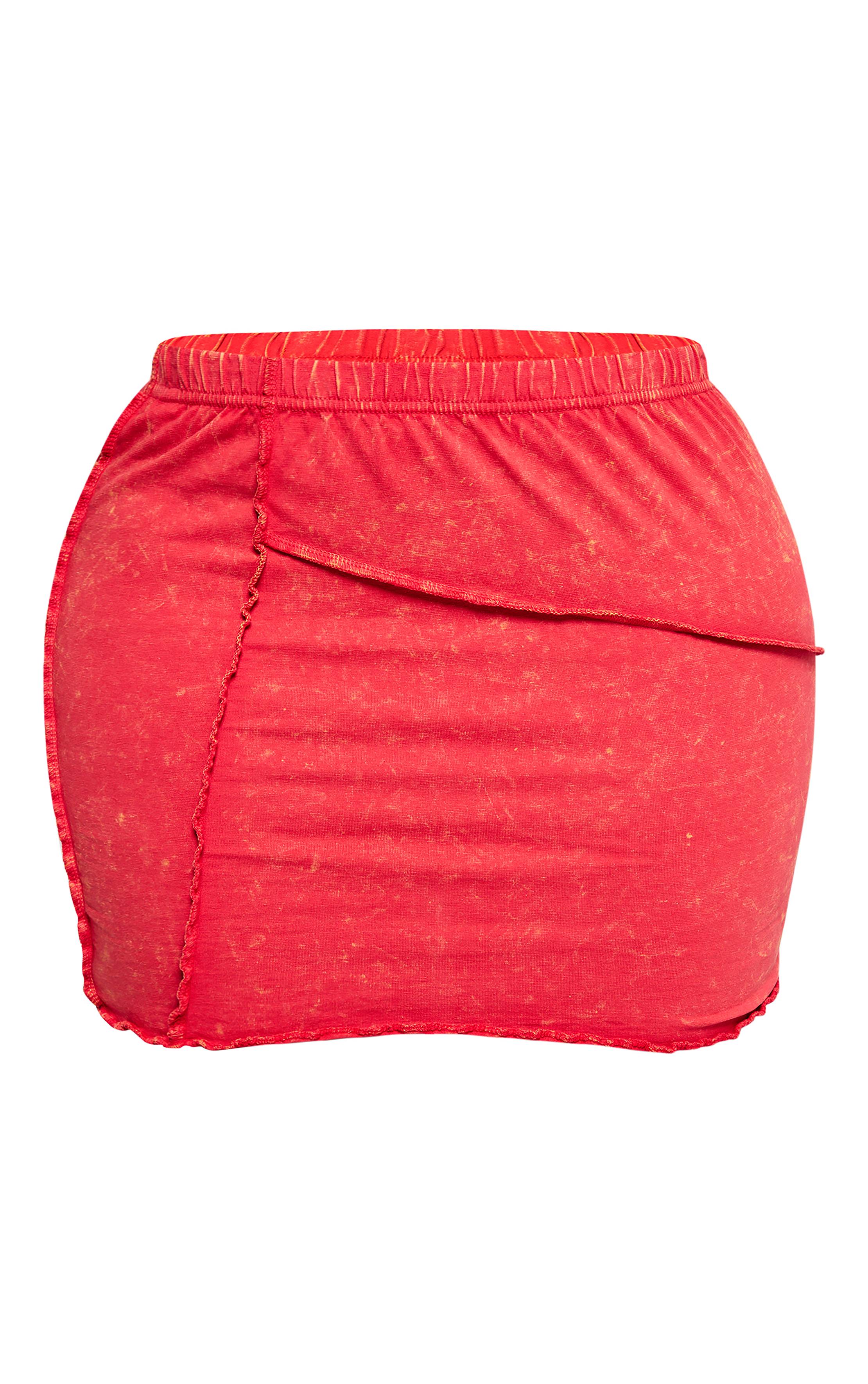 Rouge Jupe Shape En Coton Lavé Avec Détails De Coutures Et Ourlet Ondulé