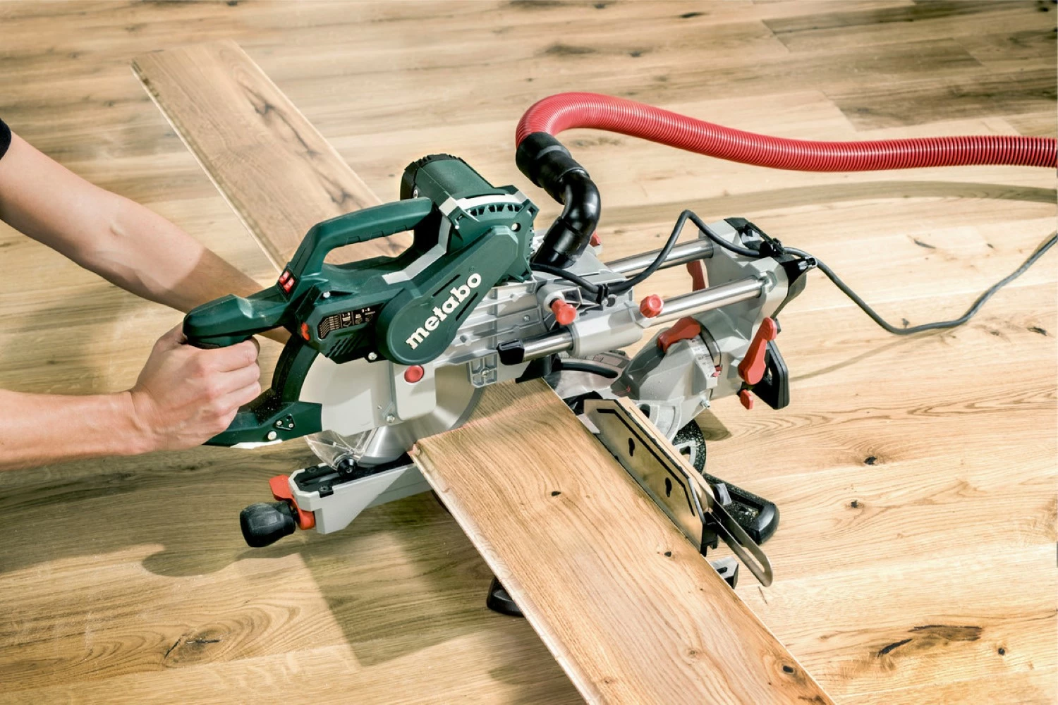 Metabo KGSV 72 XACT SYM Afkortzaag incl. onderstel (KSU 251) - 1800W - 216 x 30mm
