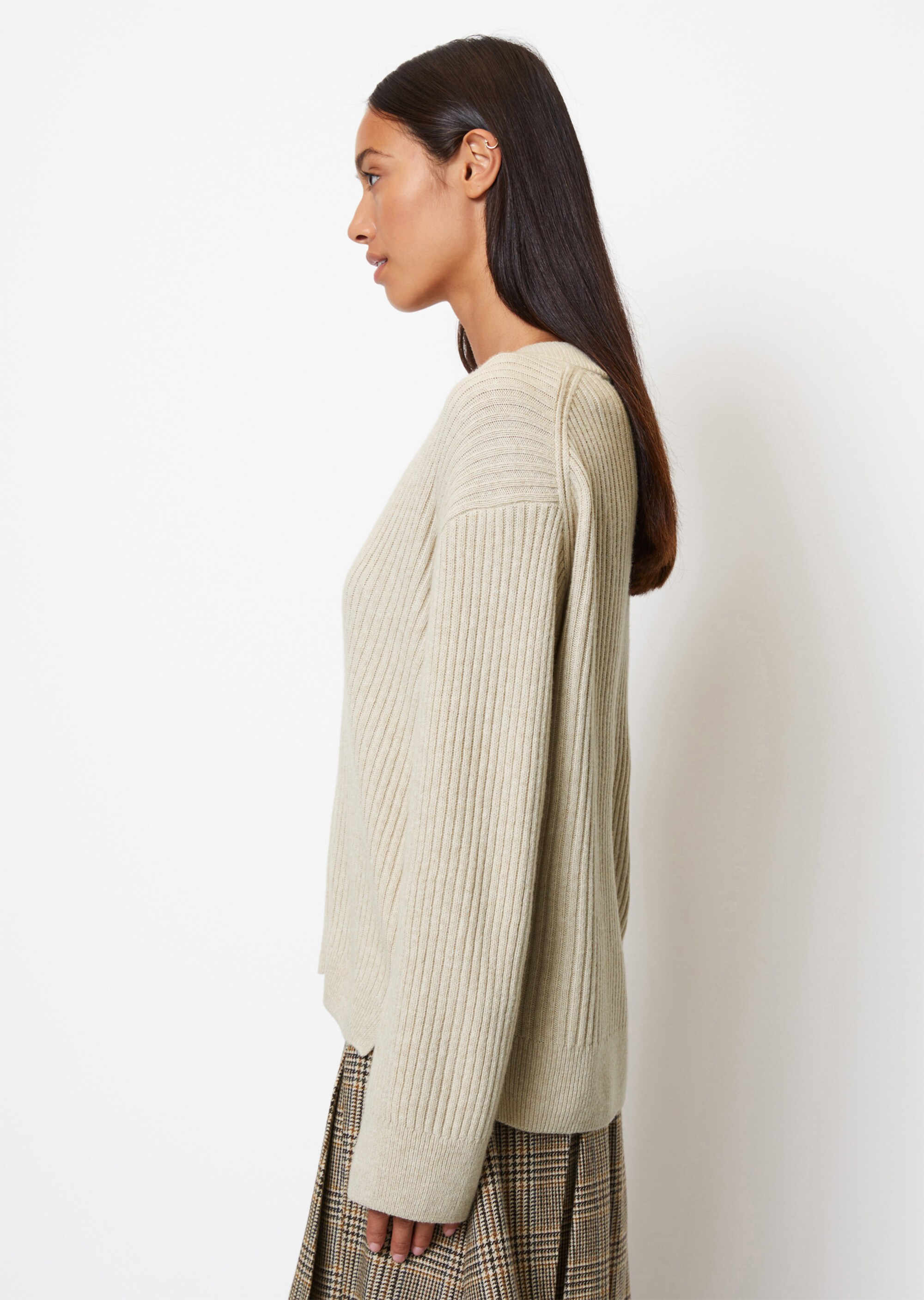 V-Neck-Strickpullover looseaus italienischem Schurwolle-Mix
