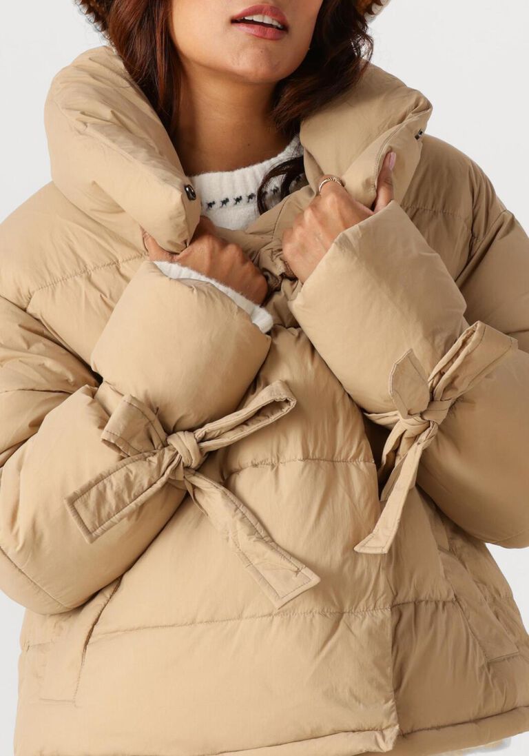 beige co'couture gewatteerde jas megan cropped puffer jacket