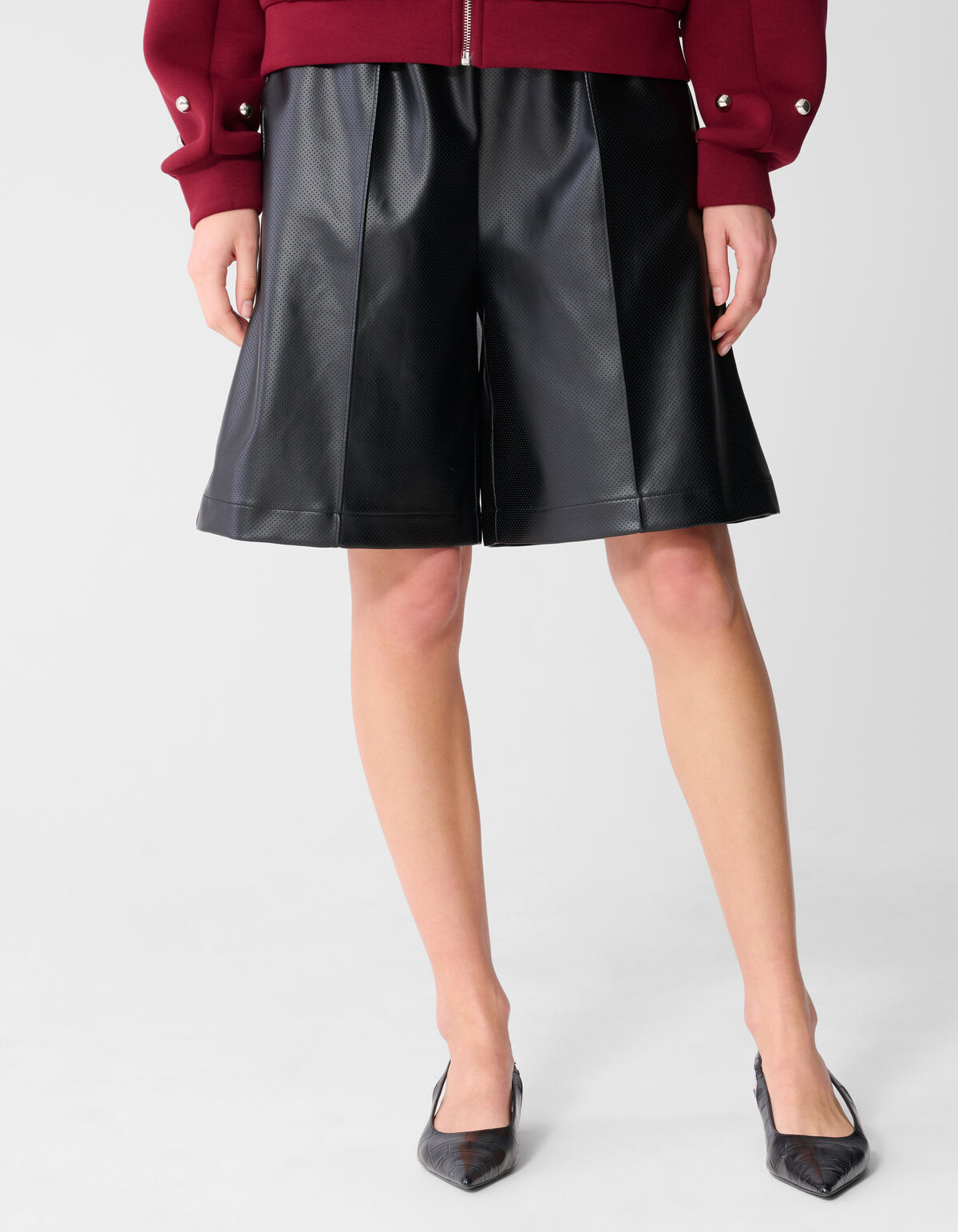 Relaxed Fit Vegan Leren Short Zwart