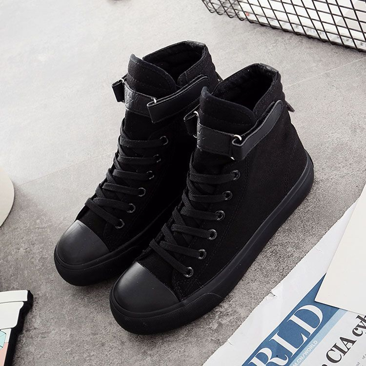 Solejoy - Bijpassende sneakers met panelen en hoge bovenkant