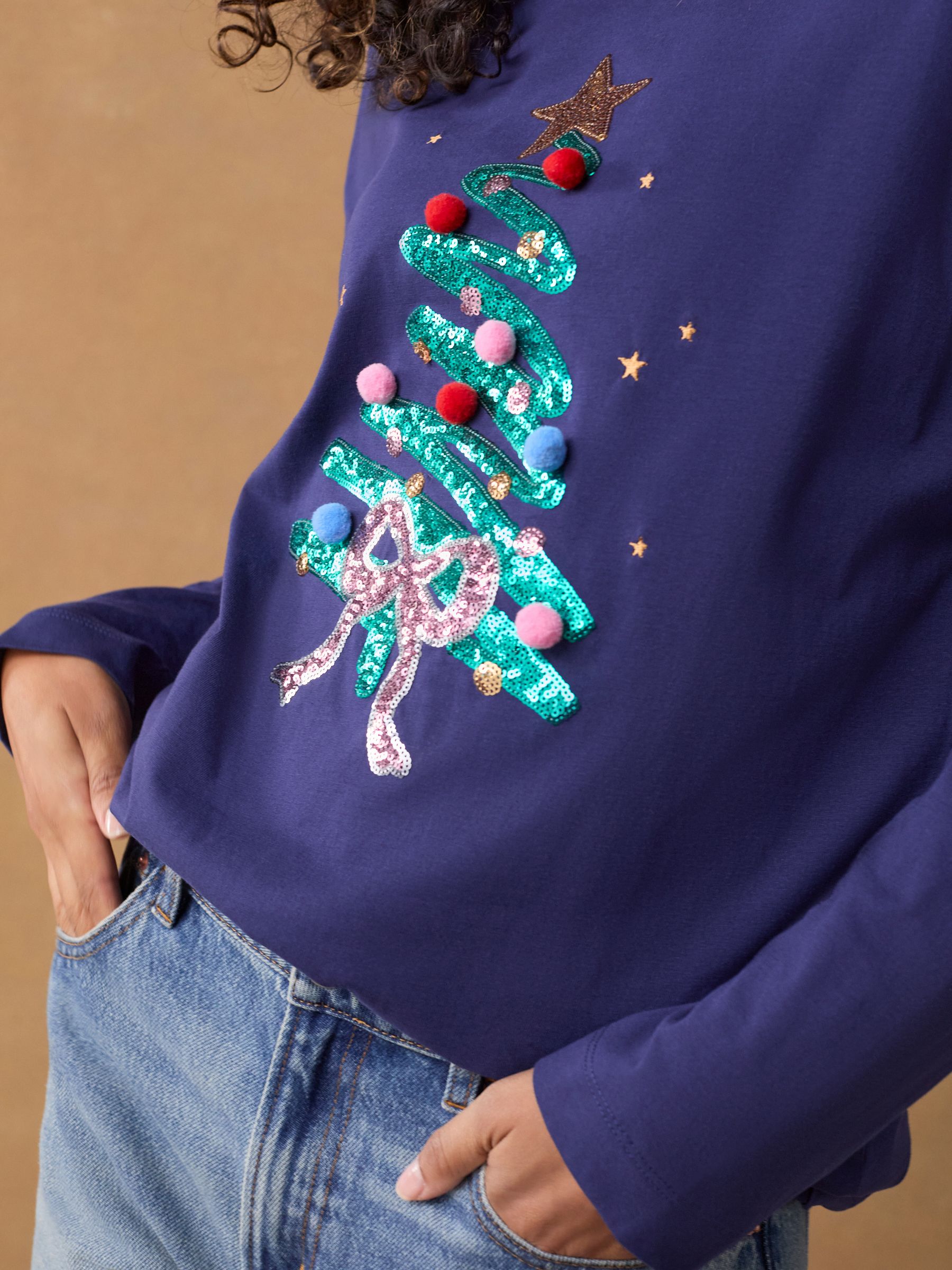 Marineblauw - Fonkelende boom en strik Kerstmis 100% katoenen T-shirt met lange mouwen