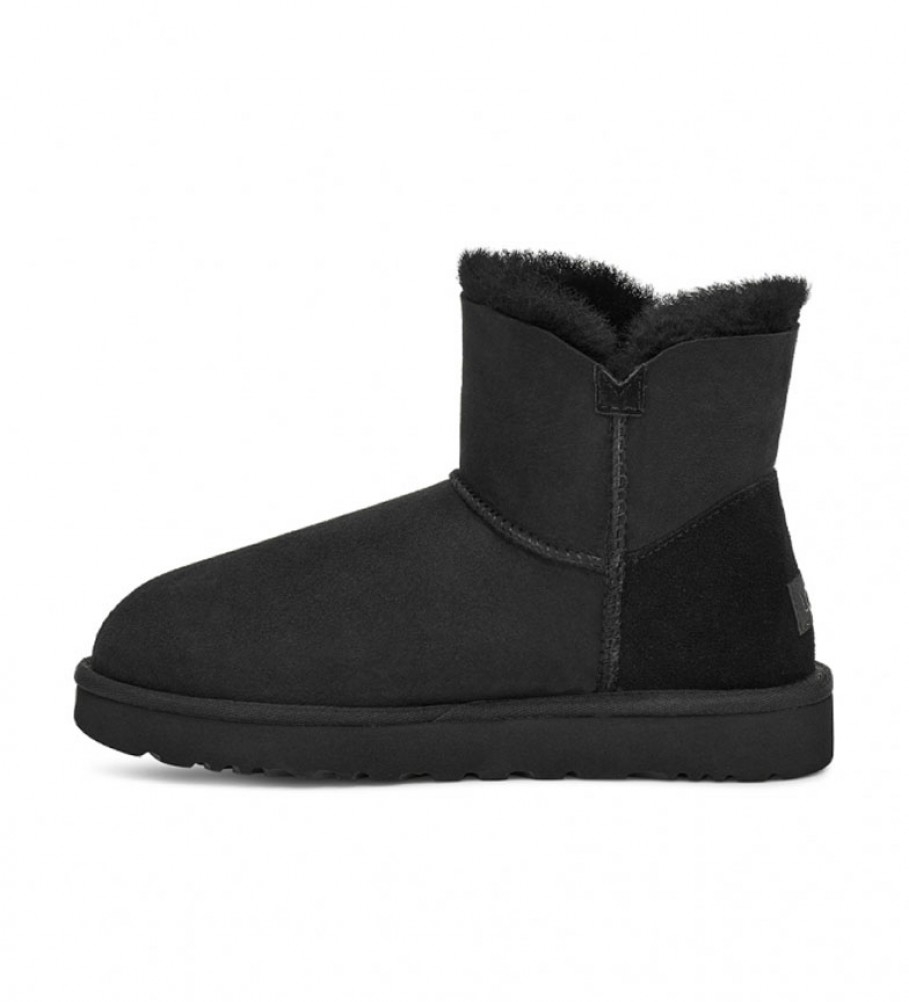Botas de cano curto UGG Mini Bailey Button II em couro, pretas