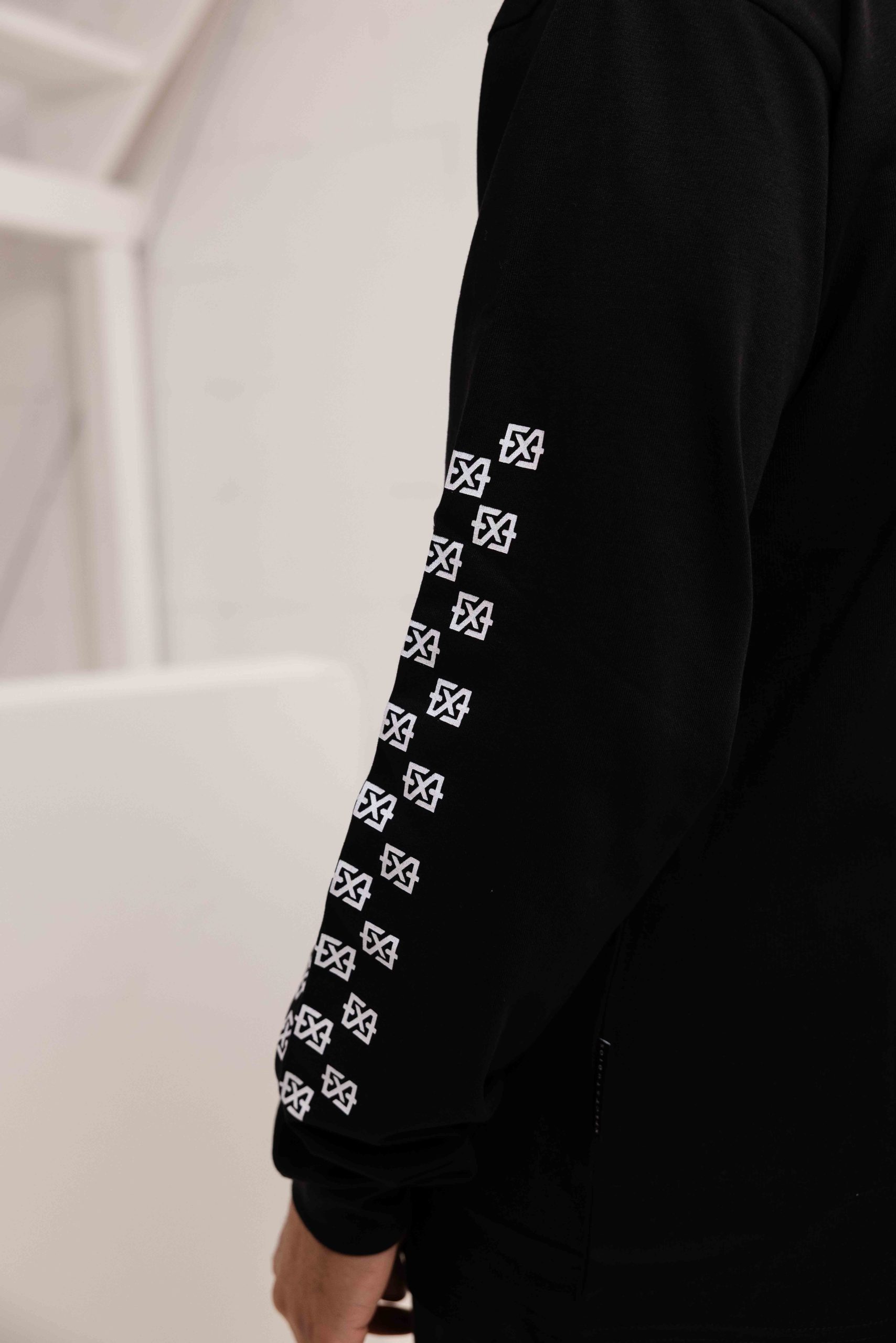 XPLCT Galaxy Longsleeve Heren Zwart
