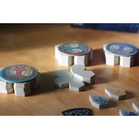 Pegasus Spiele Triqueta (Deep Print Games)