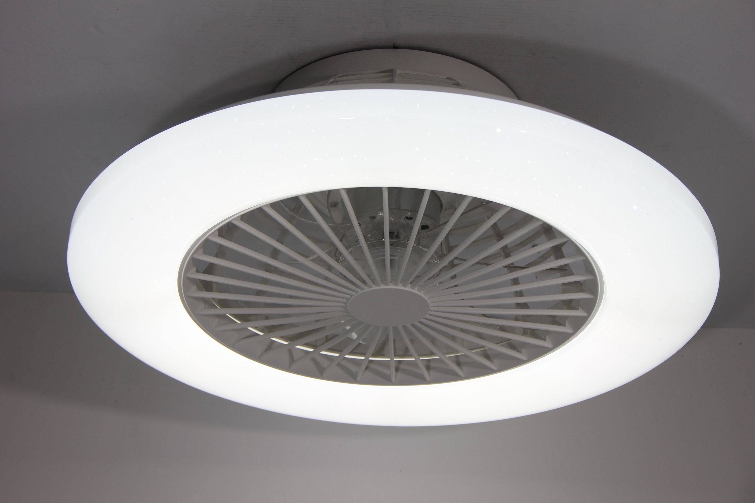 Deckenventilator TRAVO