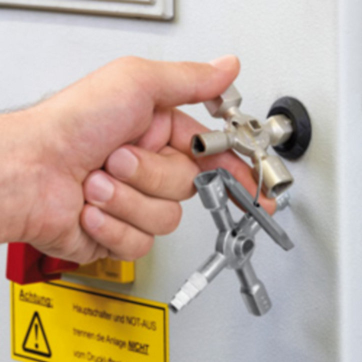 Clé universelle Knipex Twinkey 8 embouts