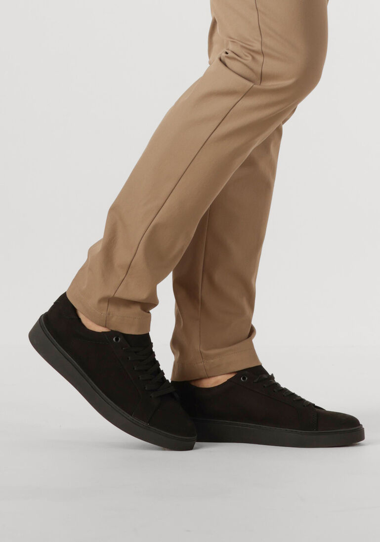 zwarte stefano lauran lage sneakers lj2503