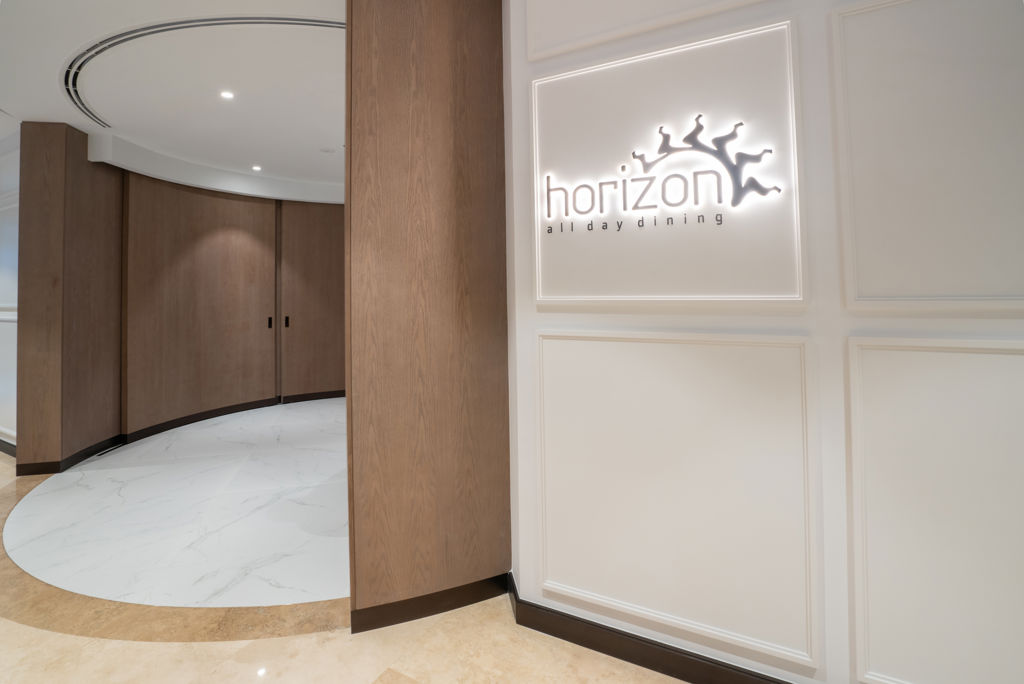 Amwaj Rotana Logies en ontbijt - Hotel