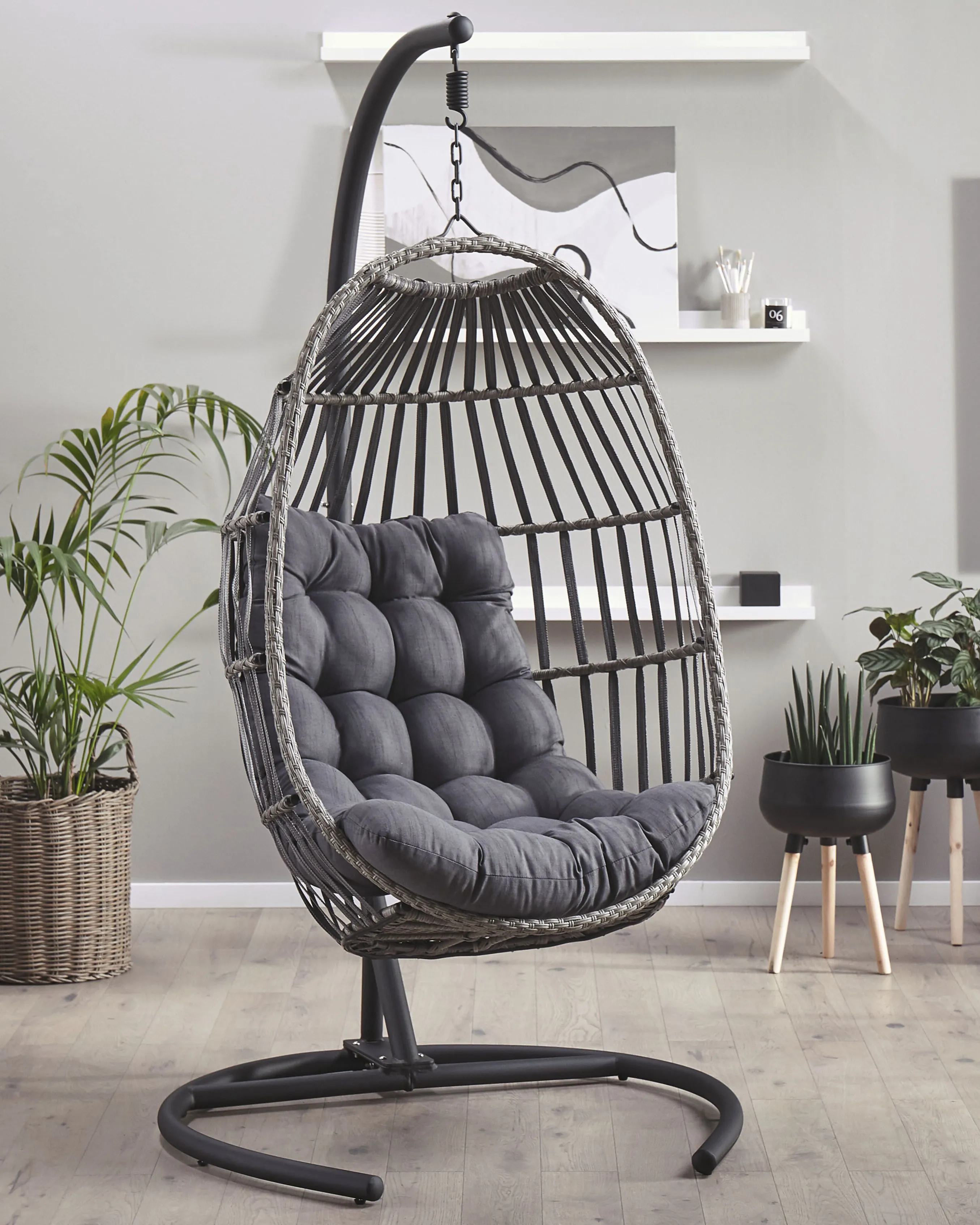 Hangstoel met standaard SESIA PE rotan Donkergrijs