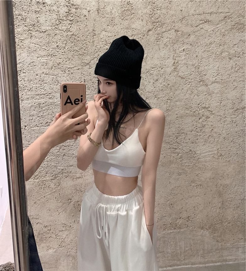 Bigfol - Set: Crop top + joggingbroek