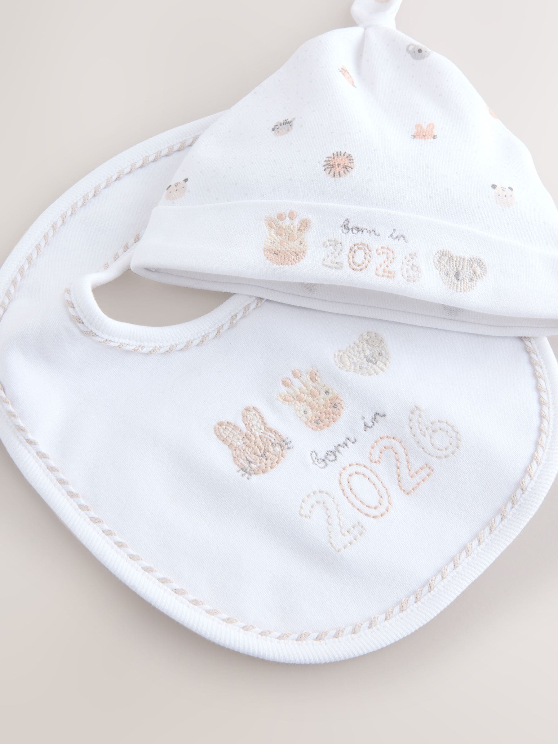 Wit - Baby pyjama en muts set (0-12mnd)