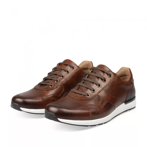 Baskets COGNAC PIERRE CARDIN