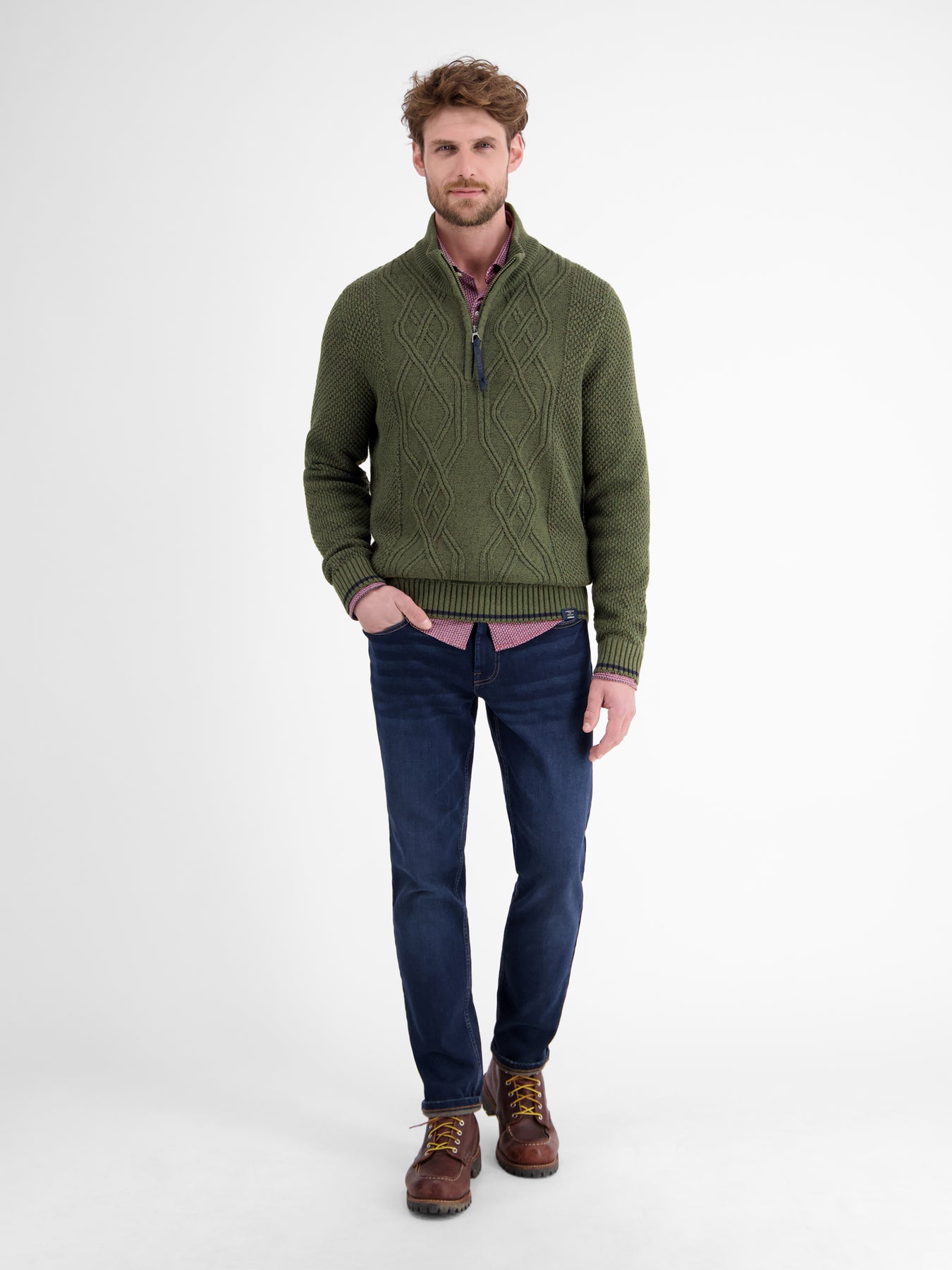 Strickpullover mit Zopfmuster und Troyerkragen